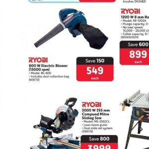 Blow dryer at Makro