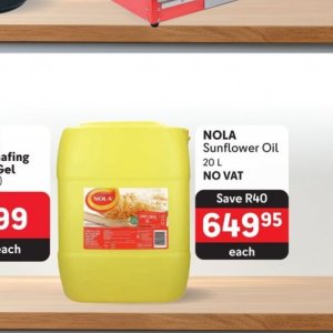 Sunflower oil at Makro