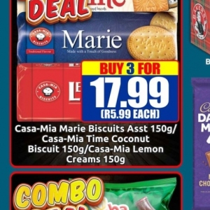 Biscuits oreo  at Three Star Cash and Carry
