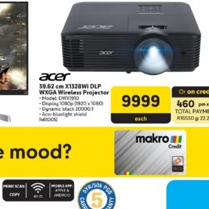 Projector at Makro
