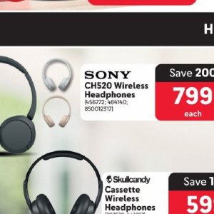 Headphones at Makro