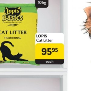 Cat litter at Makro