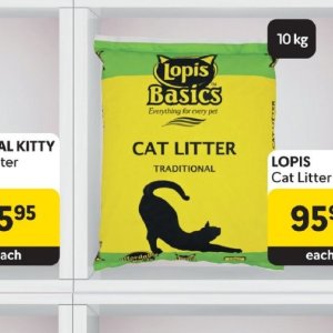 Cat litter at Makro