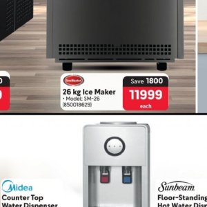 Ice maker at Makro