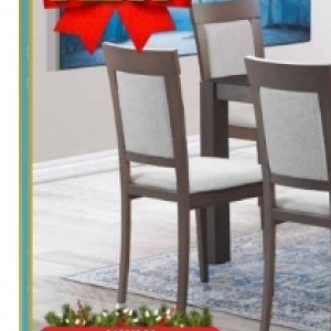 Dining room set at Beares