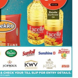 Sunflower oil at Checkers