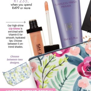 Lip gloss at Sh\'zen