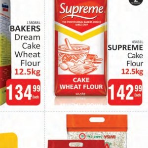 Flour at Kit Kat Cash&Carry