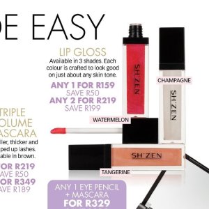 Lip gloss at Sh\'zen