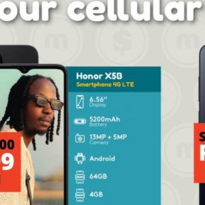 Smartphone samsung  at Checkers
