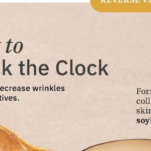 Clock at Justine