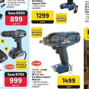 Charger at Makro
