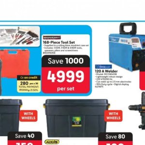 Tool set at Makro
