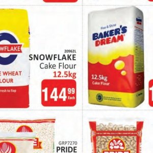 Flour at Kit Kat Cash&Carry