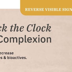 Clock at Justine