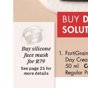Face mask at Justine