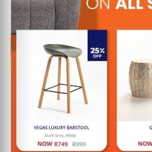 Bar set at Decofurn