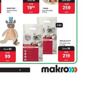 Cat litter at Makro
