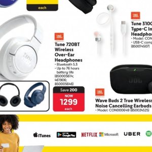 Headphones at Makro
