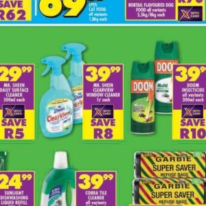 Window cleaner at Shoprite