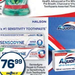 Toothpaste aquafresh  at Pick n Pay Hyper