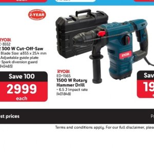 Hammer at Makro