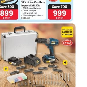 Charger at Makro