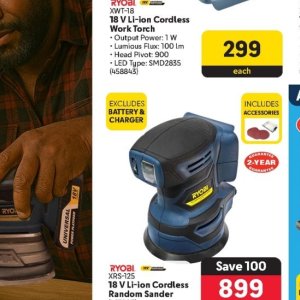 Charger at Makro