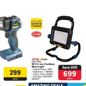 Charger at Makro