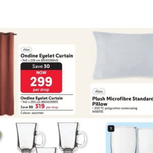 Curtain at Makro