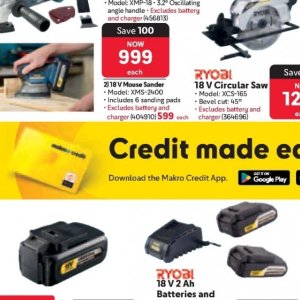 Charger at Makro