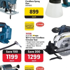 Charger at Makro