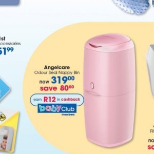 Toothpaste colgate  at Clicks