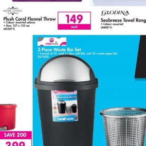 Garbage bin at Makro