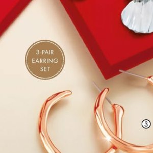 Earrings at Justine