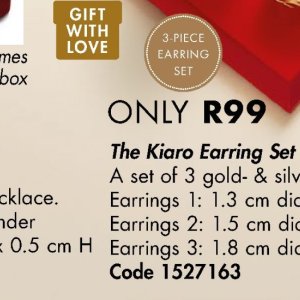 Earrings at Justine