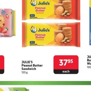 Sandwich at Makro